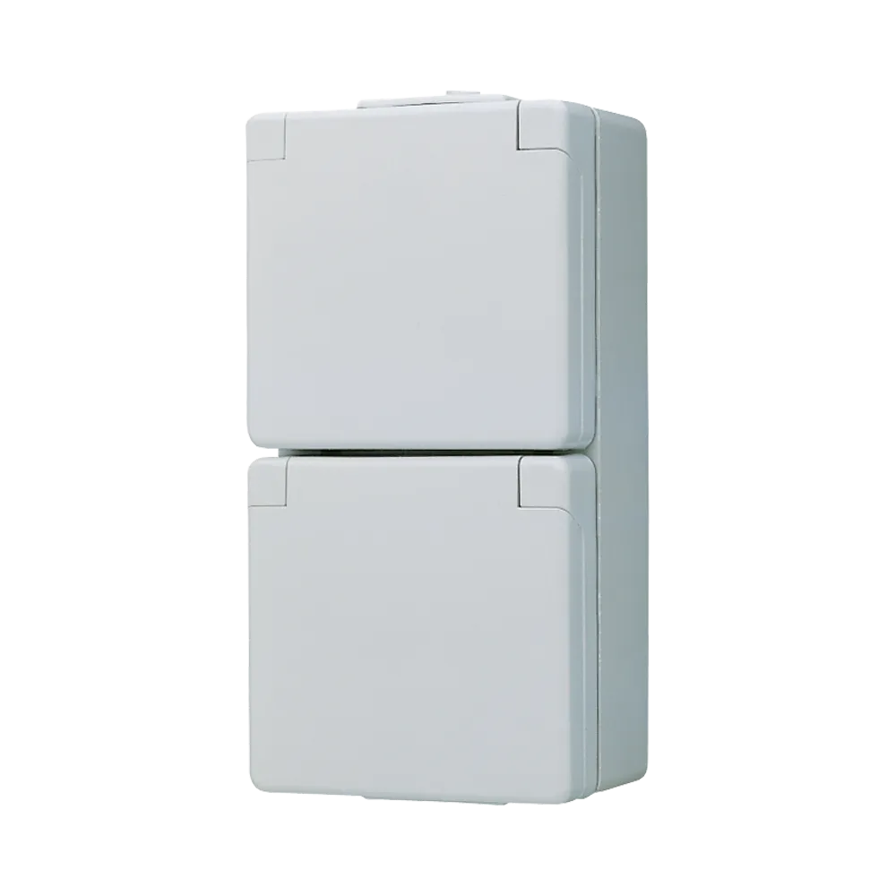 WG600 BIAŁY WG GNIAZDO 2X SCHUKO PIONOWE ZACISKI ŚRUBOWE 16A 250V