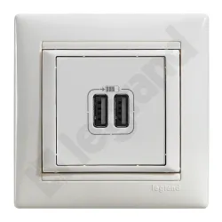 VALENA MODUŁ BIAŁY GNIAZDO USB 2X 1500MA 5V