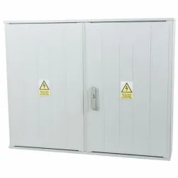 SSTN 106X84 LAKIER OBUDOWA TERMOUTWARDZALNA, LAKIEROWANA WYPOSAŻONA W: DASZEK SKOŚNY, ZAMEK NA WKŁAD